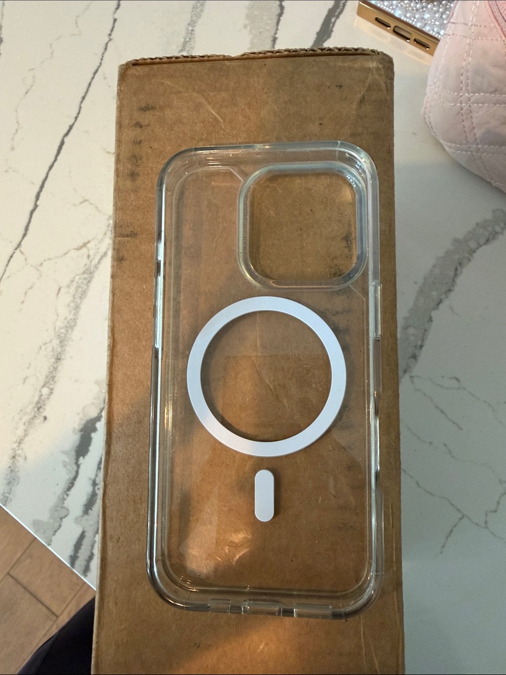 Apple Clear Phone Case with White MagRing Accent
iPhone 16 Pro